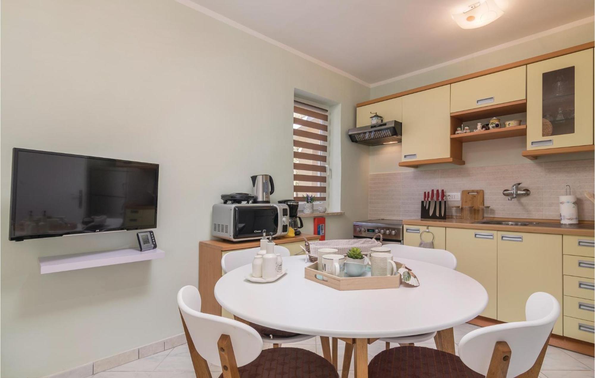 Amazing Apartment In Rabac With Wifi Rasa ภายนอก รูปภาพ
