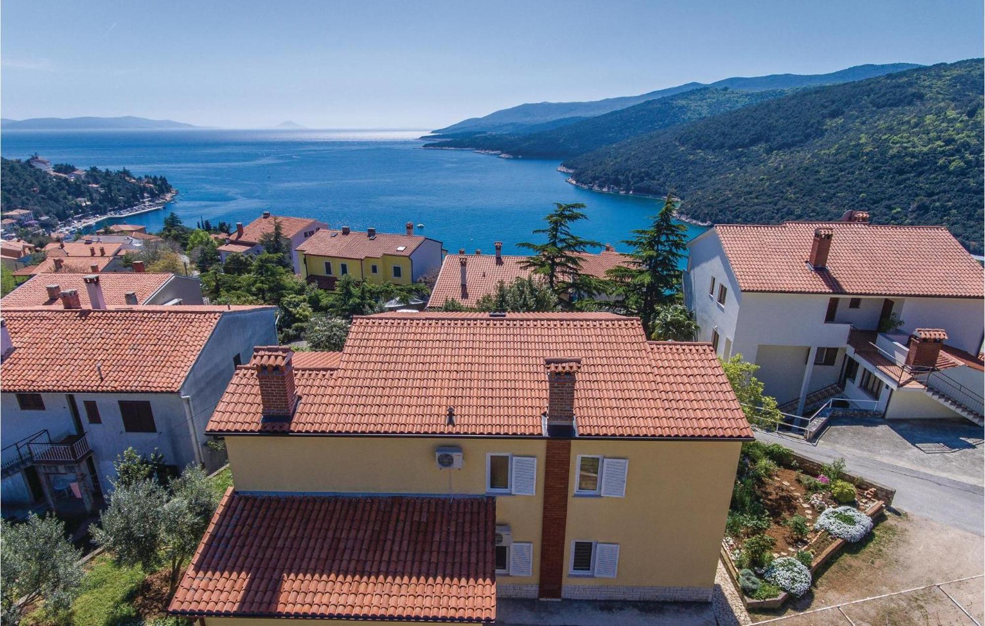 Amazing Apartment In Rabac With Wifi Rasa ภายนอก รูปภาพ